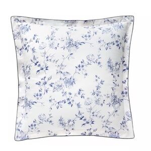 Anne de Solene Malacca Bleu Percale 200TC Pillow